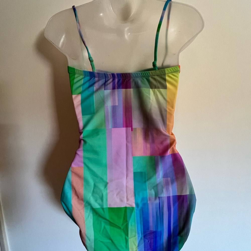 GOTTEX swim suit, Sz 8. Only used for couple of photoshoots, great condition. - Picture 3 of 3